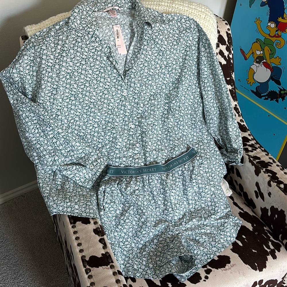 Victoria’s Secret NWT floral 2 piece pajama set
